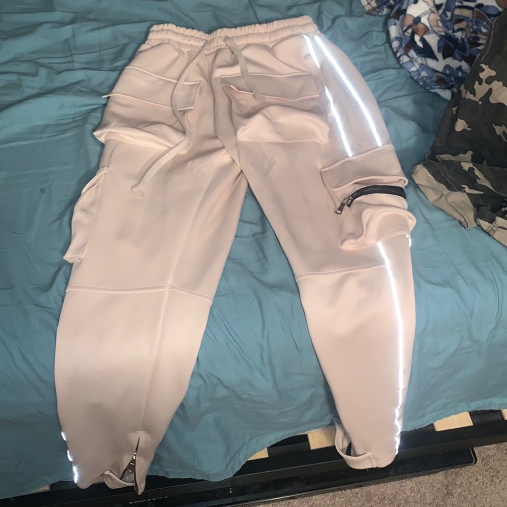 Athletic pants